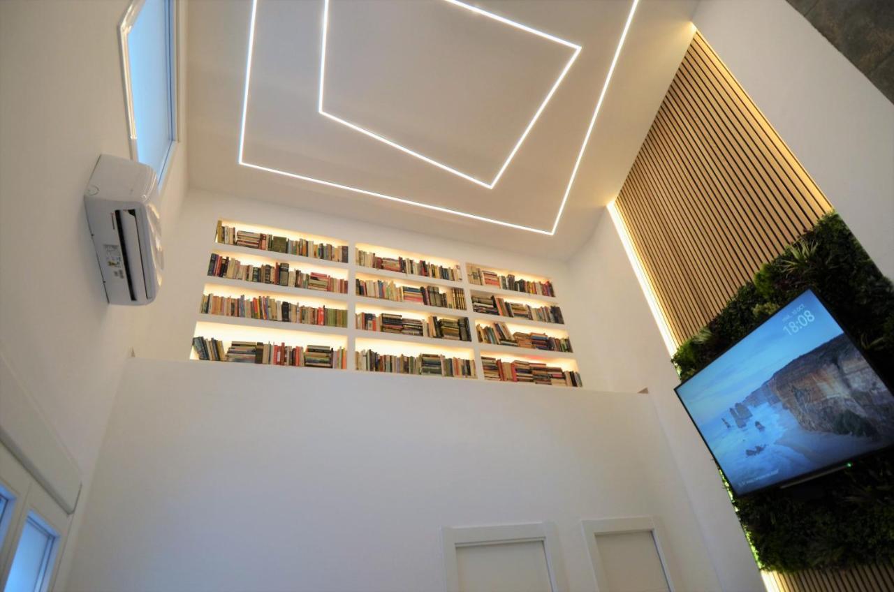 Biblioteca De Lujo En El Centro Historico De Malaga Daire Dış mekan fotoğraf